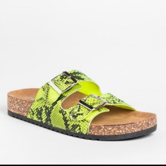 Snake Print Sandals 1 LEFT - Picture 2 of 7